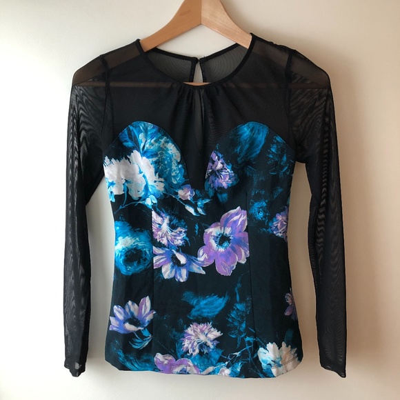 GUESS Chateau Floral Skirt Set NWOT - Picture 4 of 13